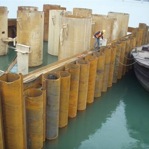 郴州钢护筒现场安装